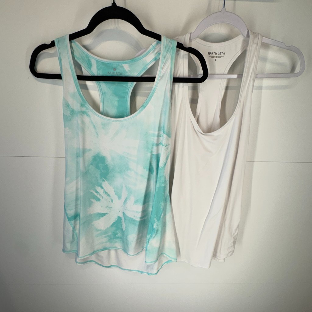 Athleta Chi Tank Bundle Of 2 Palm Tree And White